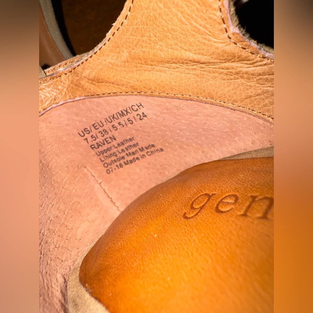 Gentle Souls By Kennith Cole suede ankle strap mary Jane size 7.5 - Picture 5 of 7